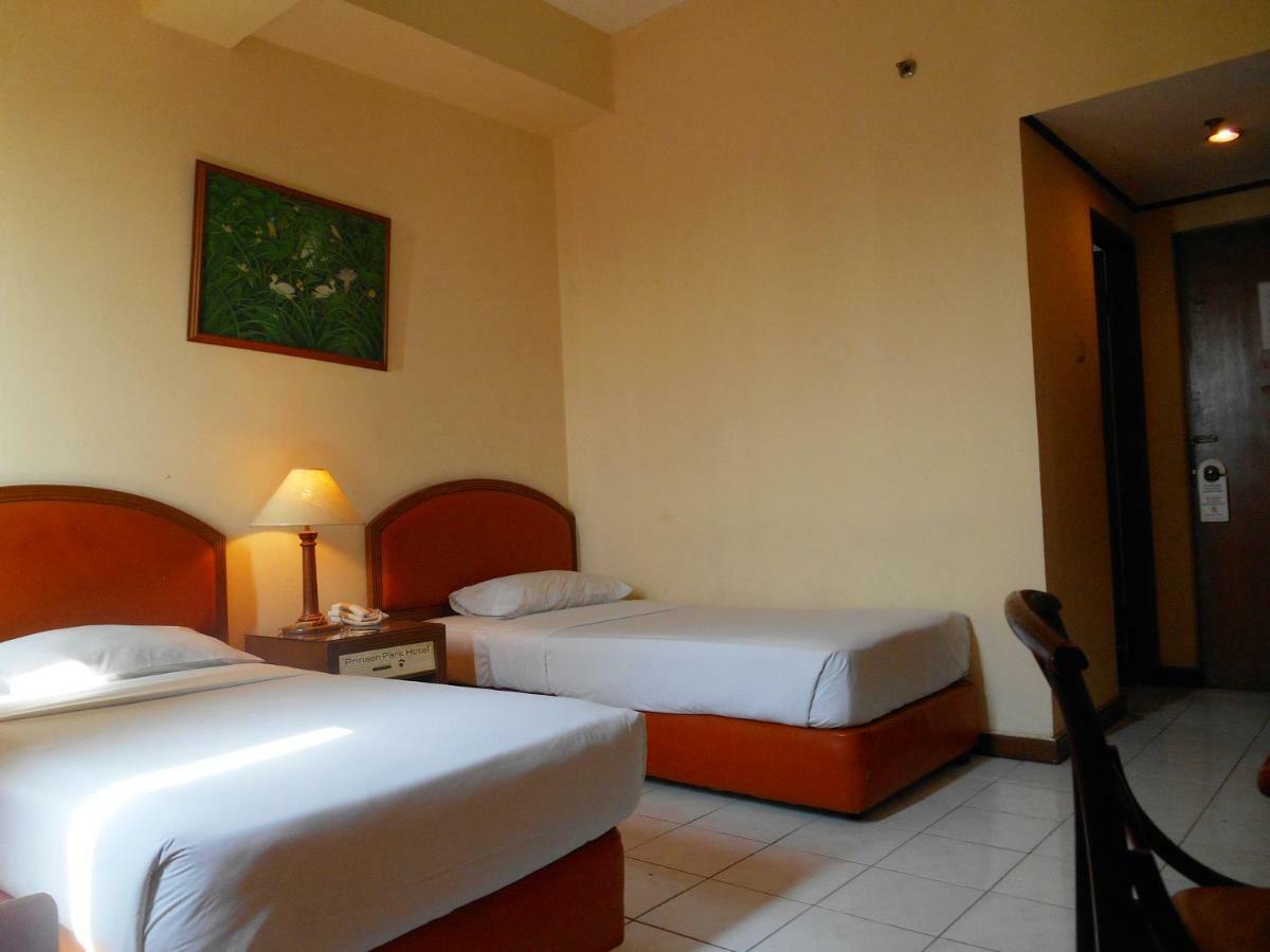 Prinsen Park Hotel Jakarta Exterior photo